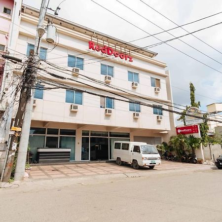 Reddoorz @ Bonifacio St Cebu Hotel Exterior photo